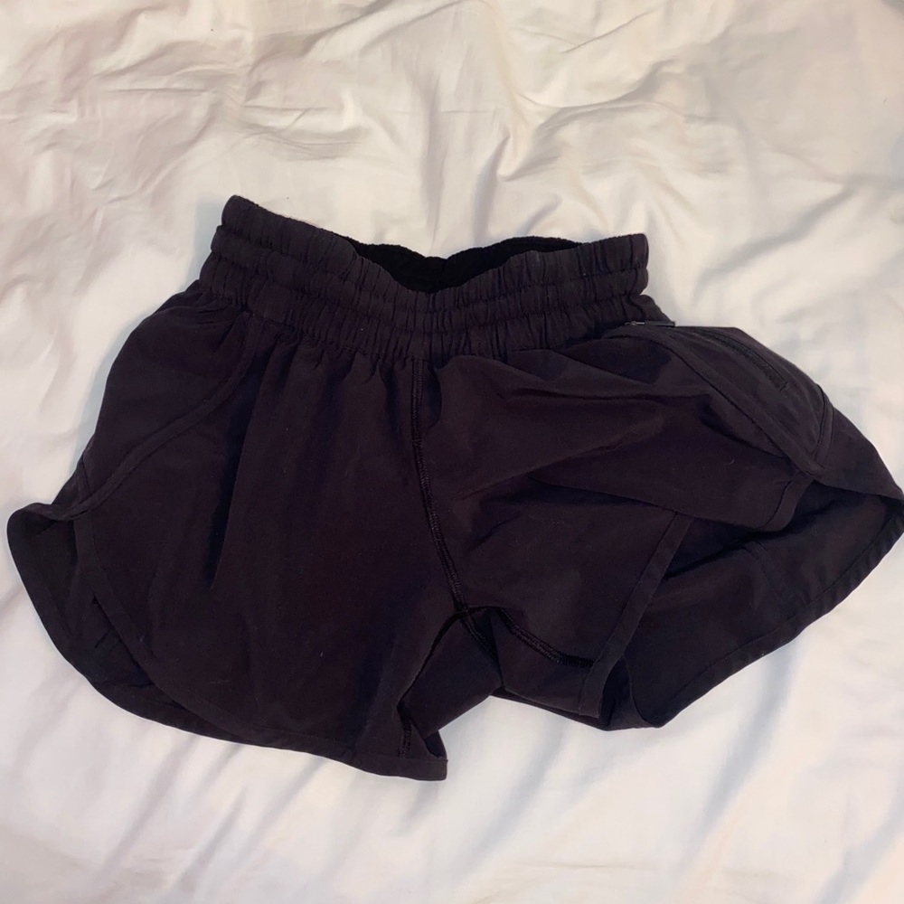lululemon tracker shorts